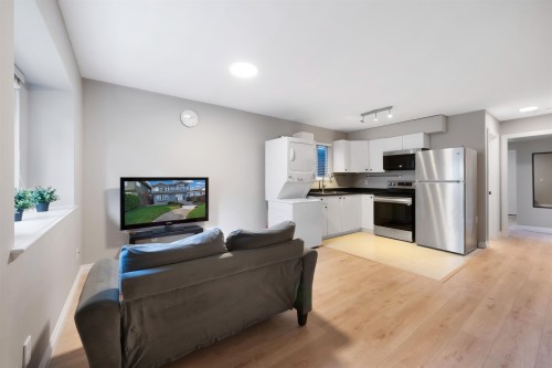 65 Ellesmere Avenue, Burnaby, BC 