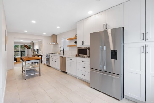 65 Ellesmere Avenue, Burnaby, BC 