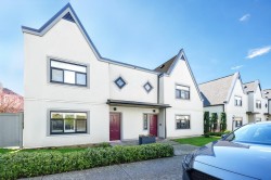 38-889 Tobruck Avenue  North Vancouver, BC V7P 1V9