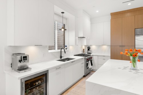 3123 16Th Avenue W, Vancouver, BC 