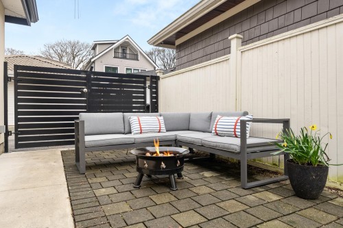 3123 16Th Avenue W, Vancouver, BC 