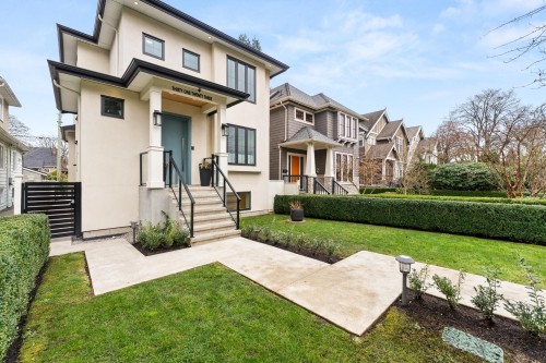 3123 16Th Avenue W, Vancouver, BC 