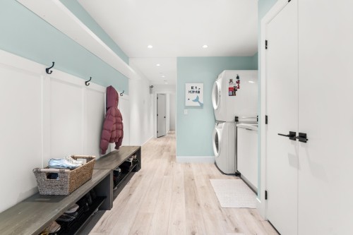 3123 16Th Avenue W, Vancouver, BC 