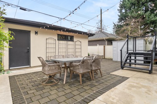 3123 16Th Avenue W, Vancouver, BC 