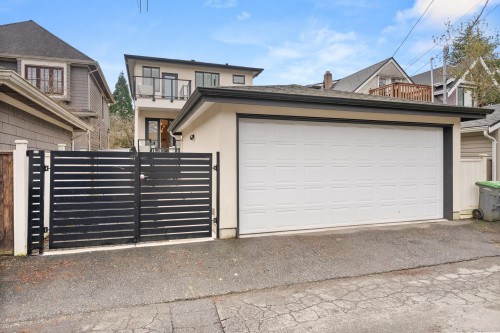 3123 16Th Avenue W, Vancouver, BC 