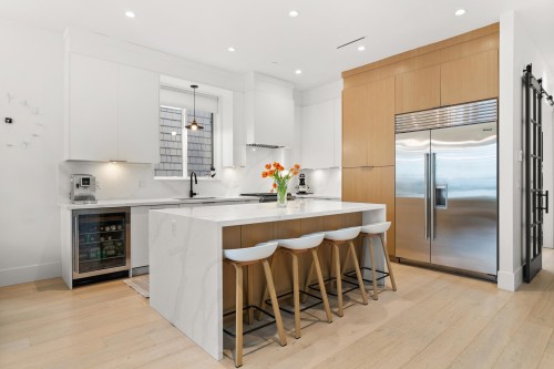 3123 16Th Avenue W, Vancouver, BC 