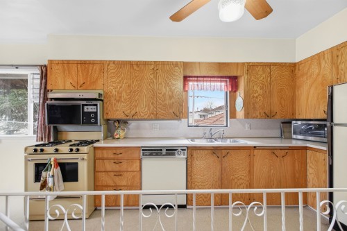 2284 45Th Avenue E, Vancouver, BC 