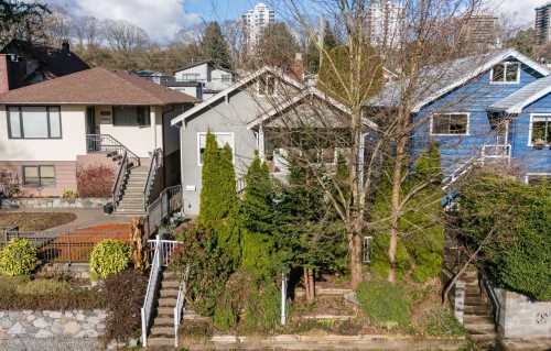 3617 Adanac Street, Vancouver, BC 