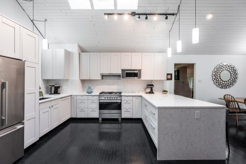 2103 Keith Road W, North Vancouver, BC 