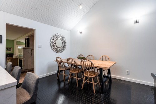 2103 Keith Road W, North Vancouver, BC 