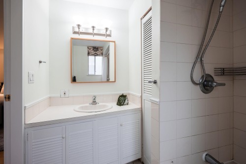 2103 Keith Road W, North Vancouver, BC 