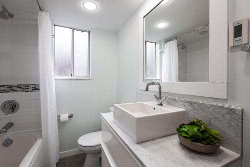 2103 Keith Road W, North Vancouver, BC 