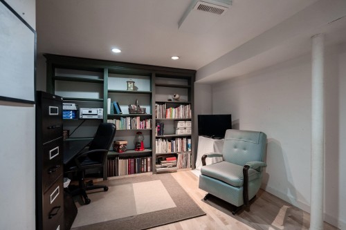 2103 Keith Road W, North Vancouver, BC 