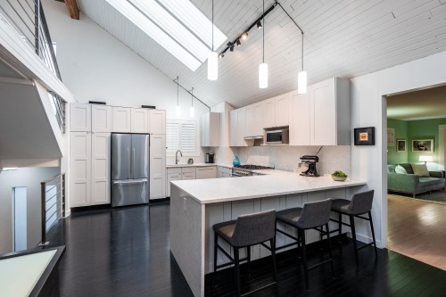 2103 Keith Road W, North Vancouver, BC 