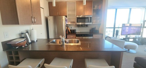 909 Mainland Street, Vancouver, BC 