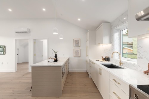 464 17Th Avenue E, Vancouver, BC 