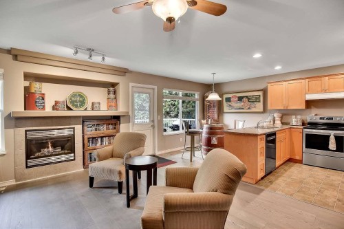 20301 Ospring Street  Maple Ridge, BC V2X 1K7