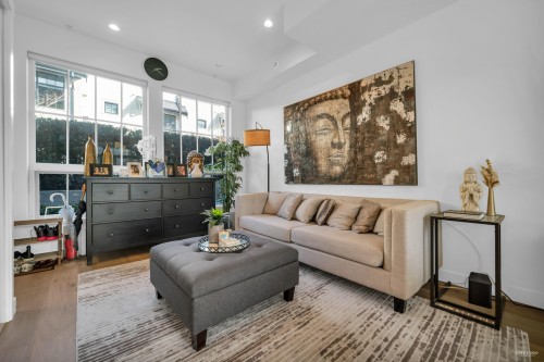 7901 Oak Street, Vancouver, BC 