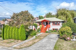430 Kings Road W North Vancouver, BC V7N 2M3