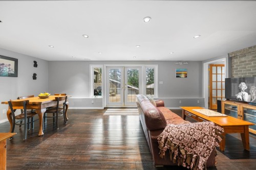 479 29Th Street E, North Vancouver, BC 