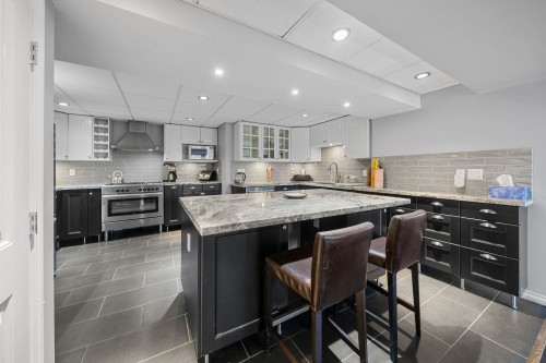 479 29Th Street E, North Vancouver, BC 