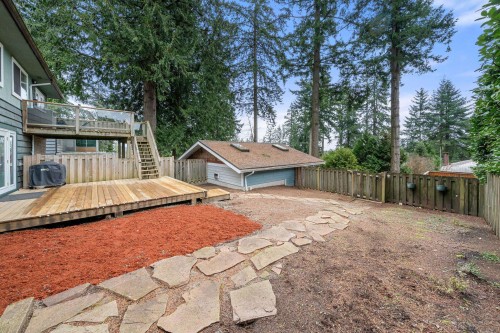 479 29Th Street E, North Vancouver, BC 