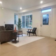 922 49th Avenue W Vancouver, BC V6P 0K6