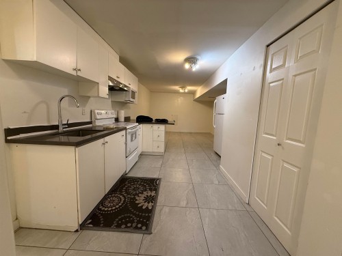 5828 Kerr Street, Vancouver, BC 