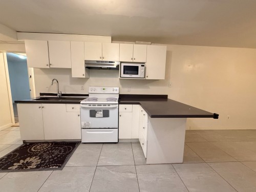 5828 Kerr Street, Vancouver, BC 