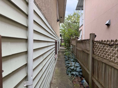 5828 Kerr Street, Vancouver, BC 