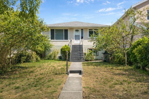 5828 Kerr Street, Vancouver, BC 