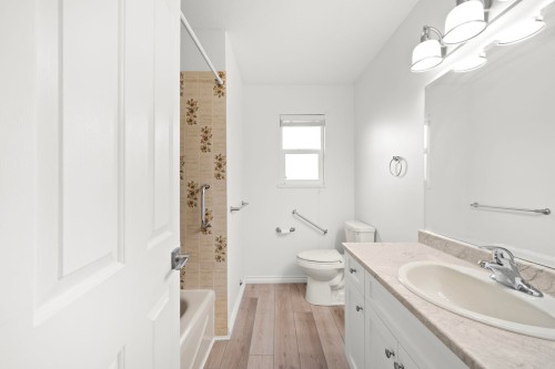 1140 Lansdowne Drive, Coquitlam, BC 