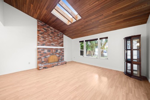 1140 Lansdowne Drive, Coquitlam, BC 