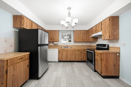 1140 Lansdowne Drive, Coquitlam, BC 