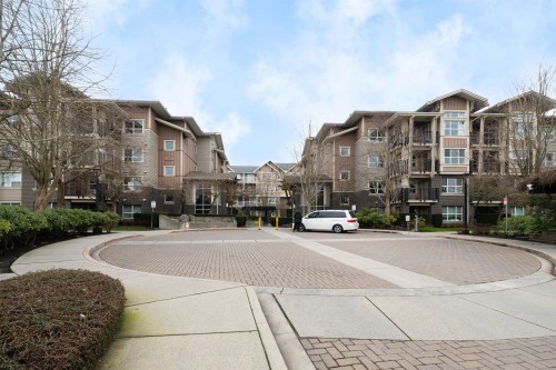 303-5775 Irmin Street  Burnaby, BC V5J 0C3