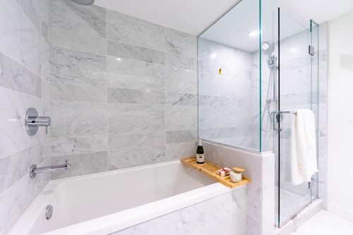 601-8800 Hazelbridge Way, Richmond, BC 