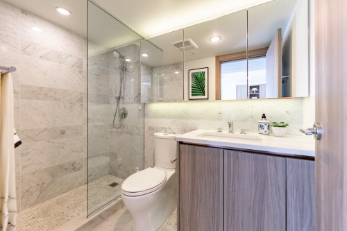 601-8800 Hazelbridge Way, Richmond, BC 