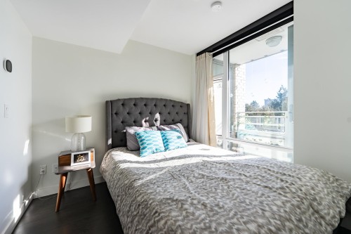 601-8800 Hazelbridge Way, Richmond, BC 