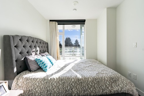 601-8800 Hazelbridge Way, Richmond, BC 