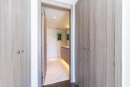 601-8800 Hazelbridge Way, Richmond, BC 