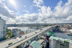 2207-1500 Howe Street  Vancouver, BC V6Z 2N1