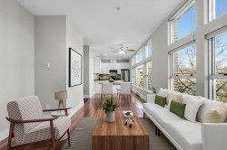 PH5-2088 11th Avenue W Vancouver, BC V6J 2C9