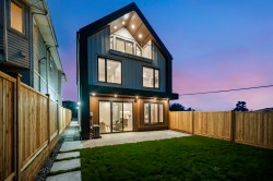 2-3623 Triumph Street  Vancouver, BC V5K 1V4