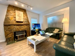 4300 Southwood Street  Burnaby, BC V5J 2S2