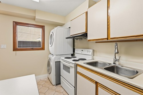 8480 Sunnywood Drive, Richmond, BC 