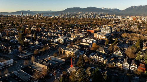 228 26Th Avenue E, Vancouver, BC 