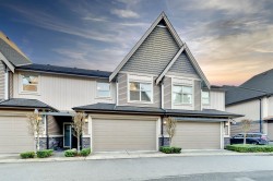 22-19095 Mitchell Drive  Pitt Meadows, BC V2Y 0G2