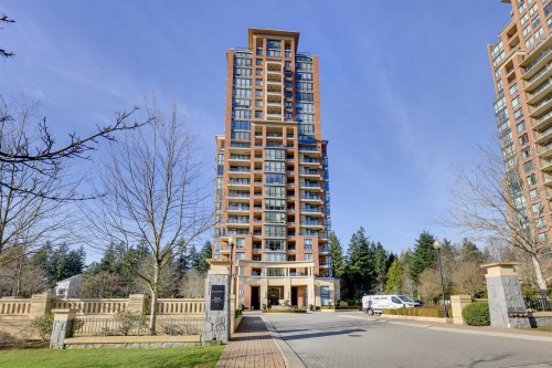1004-6823 Station Hill Drive  Burnaby, BC V3N 0A9