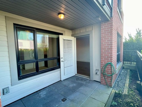 121-7058 14Th Avenue, Burnaby, BC 