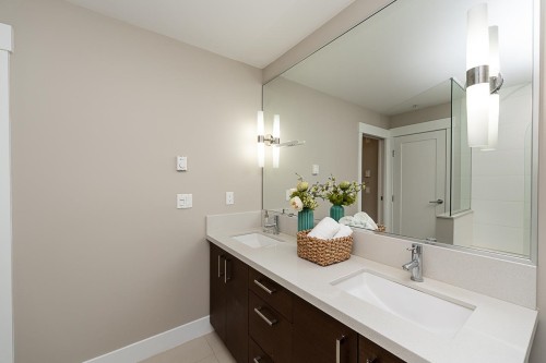 966 43Rd Avenue W, Vancouver, BC 